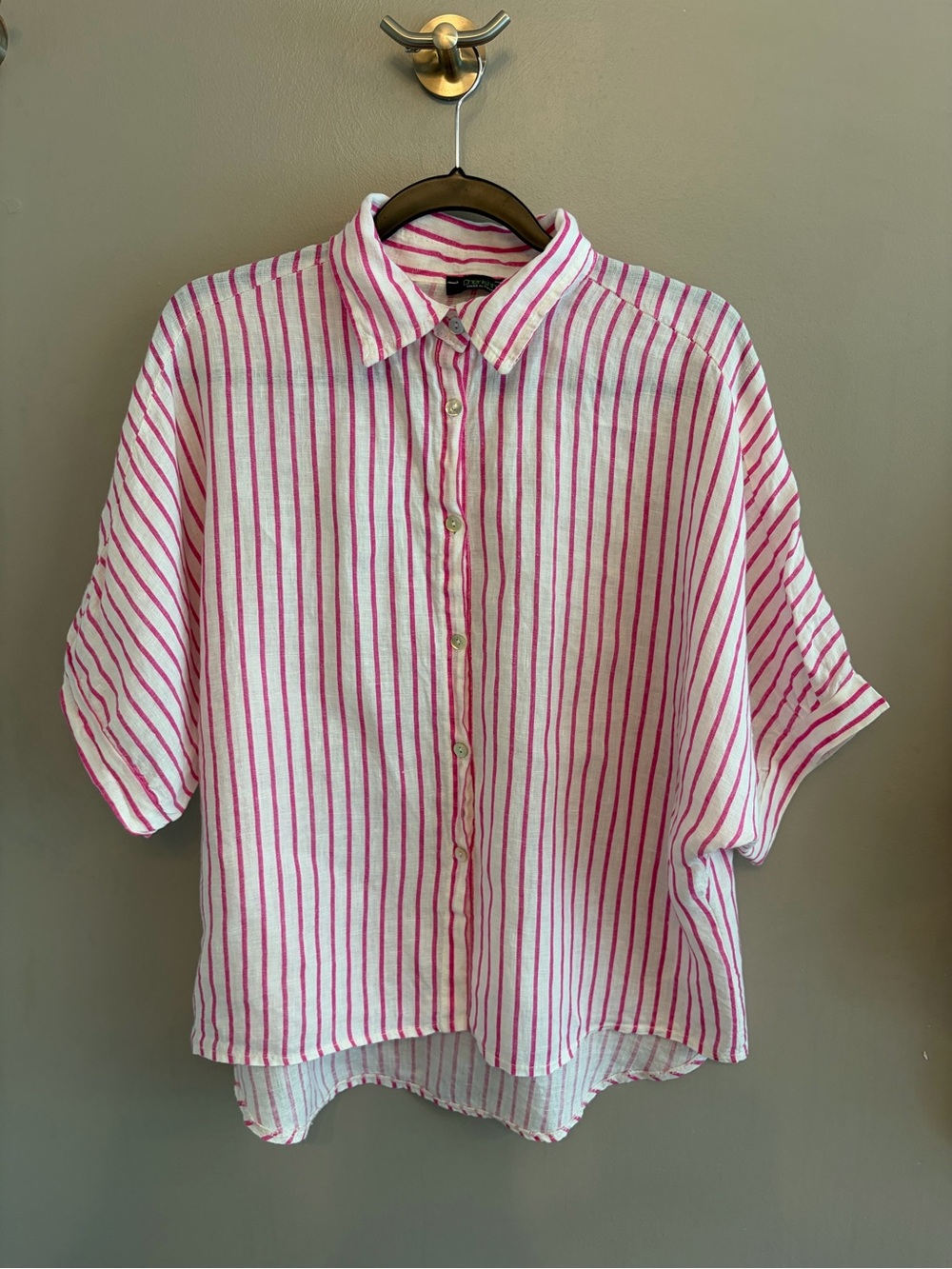Cherishh Made in Italy 100% linen pink and white lines button down oversized top